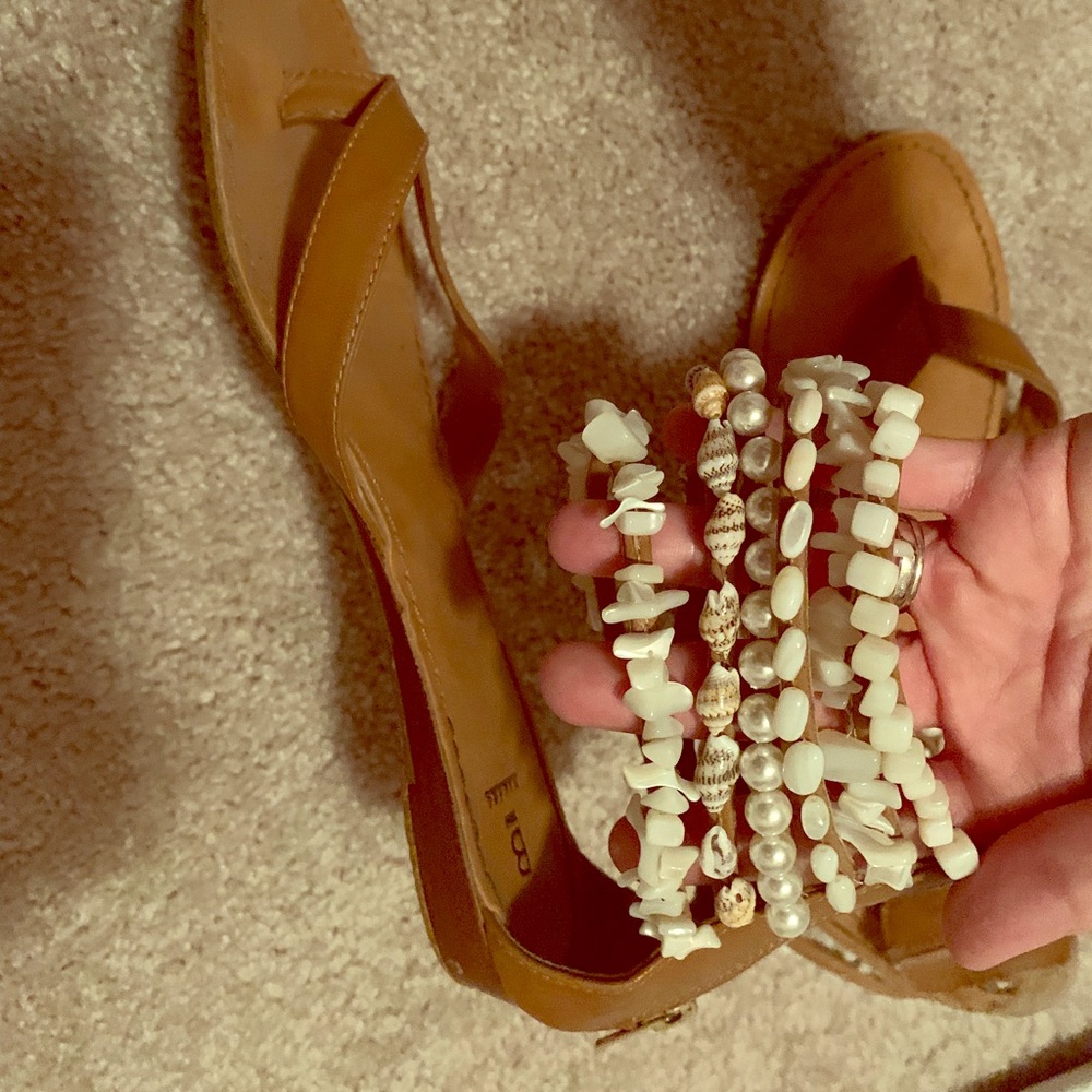 Bakers beachy shell sandals